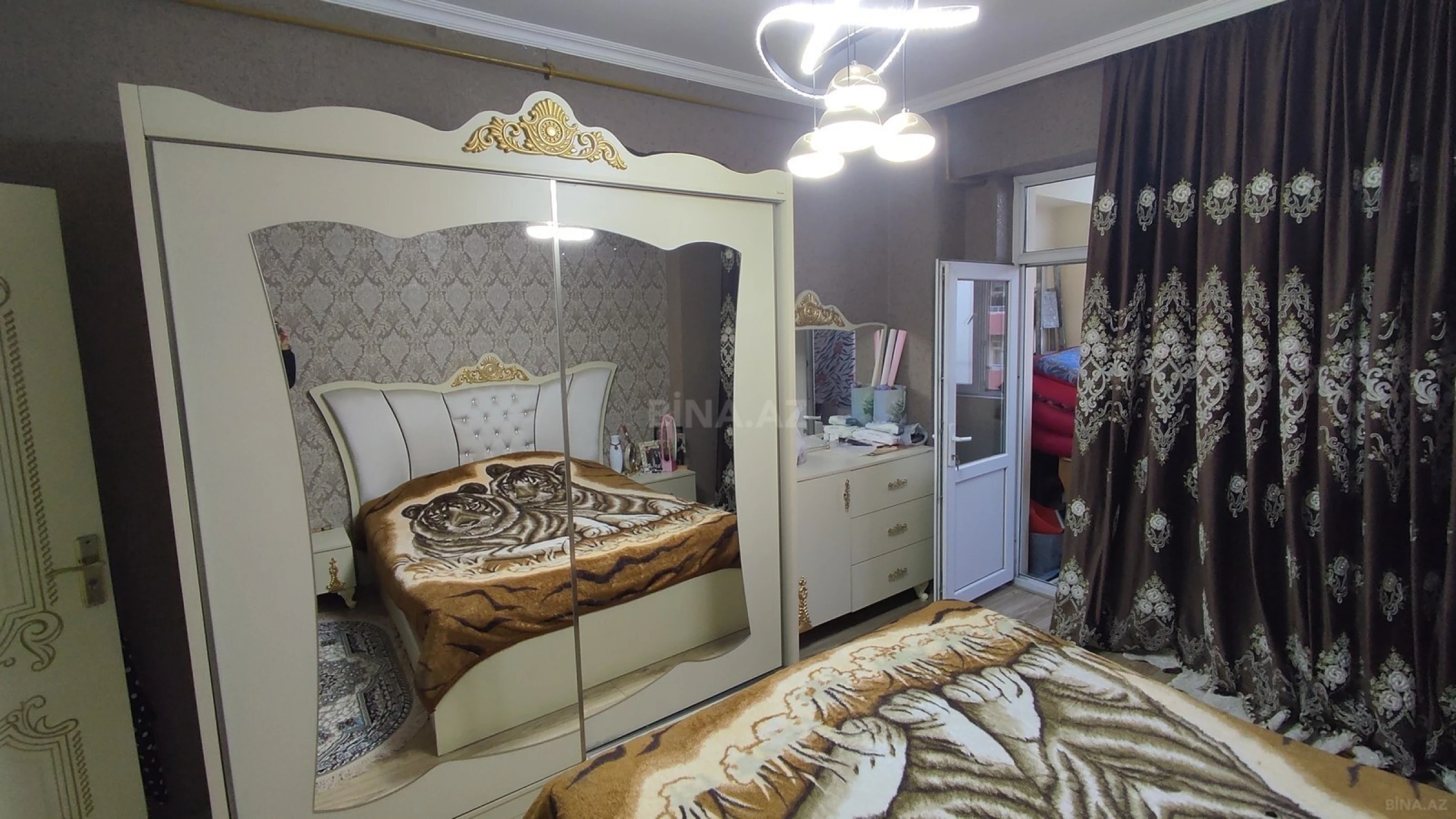 Satılır 3 otaqlı mənzil 67 m²