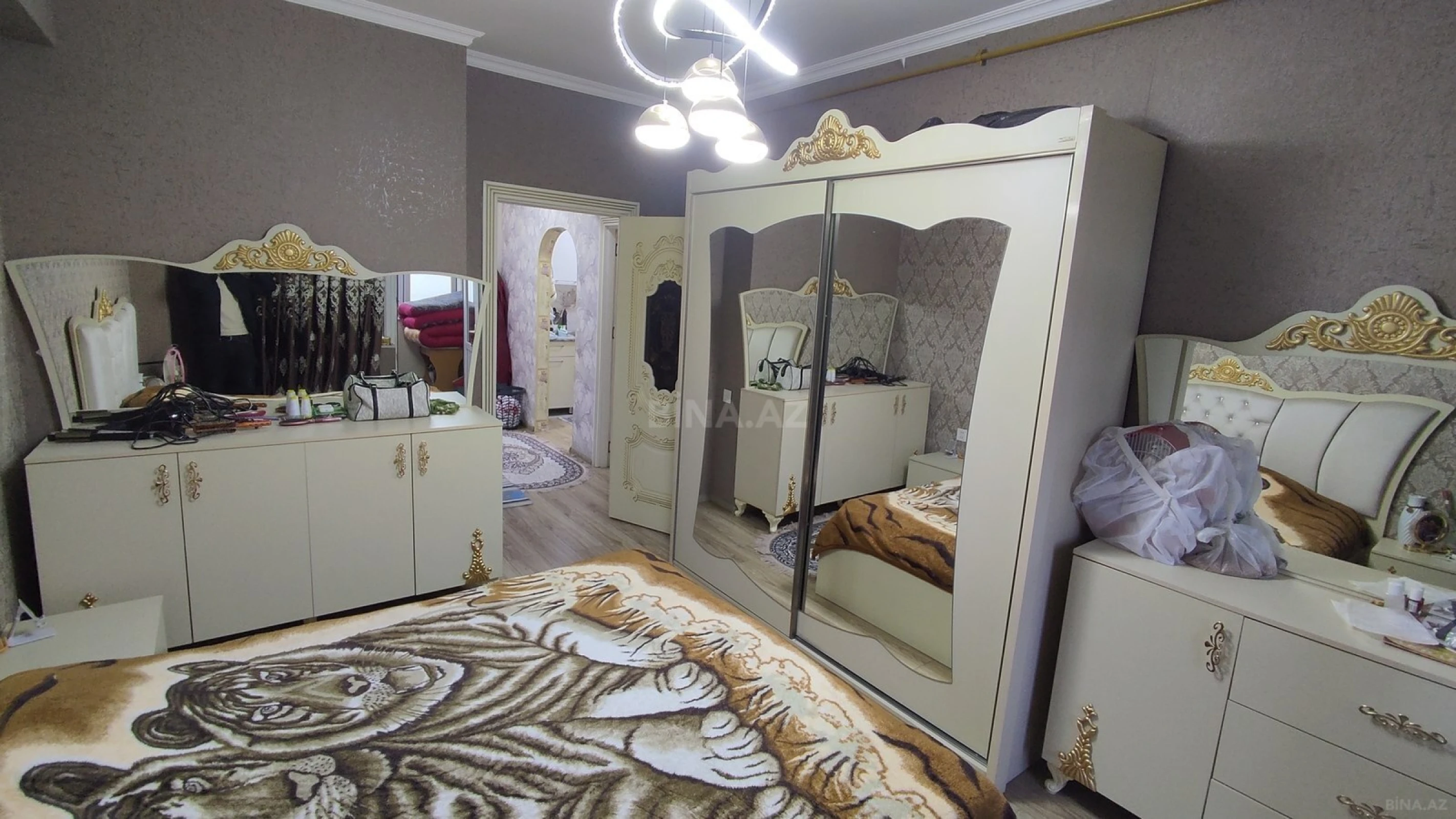 Satılır 3 otaqlı mənzil 67 m²