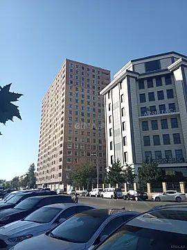 Satılır 2 otaqlı mənzil 70 m²