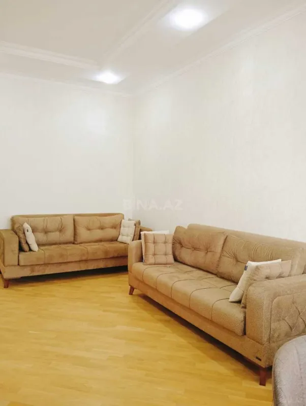 Satılır 2 otaqlı mənzil 70 m²