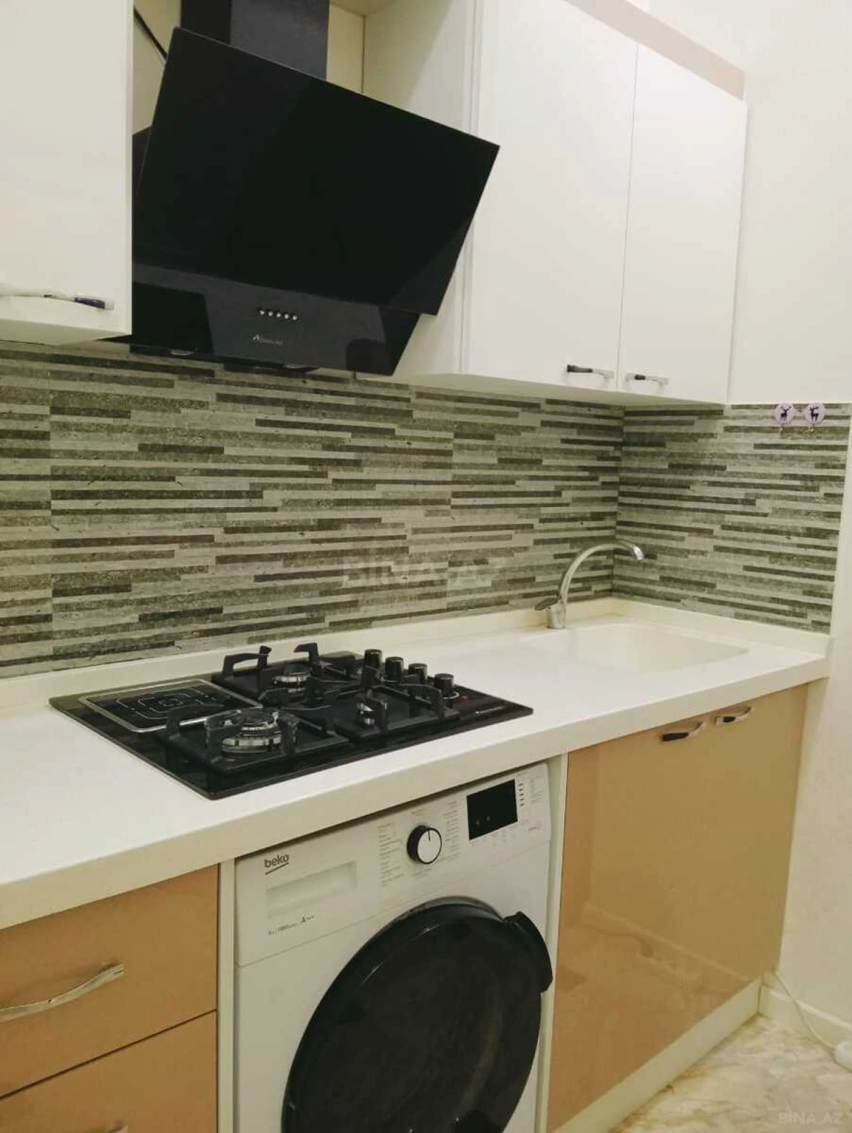 Satılır 2 otaqlı mənzil 70 m²