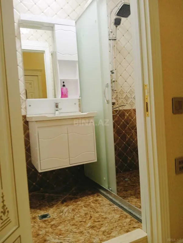 Satılır 2 otaqlı mənzil 70 m²