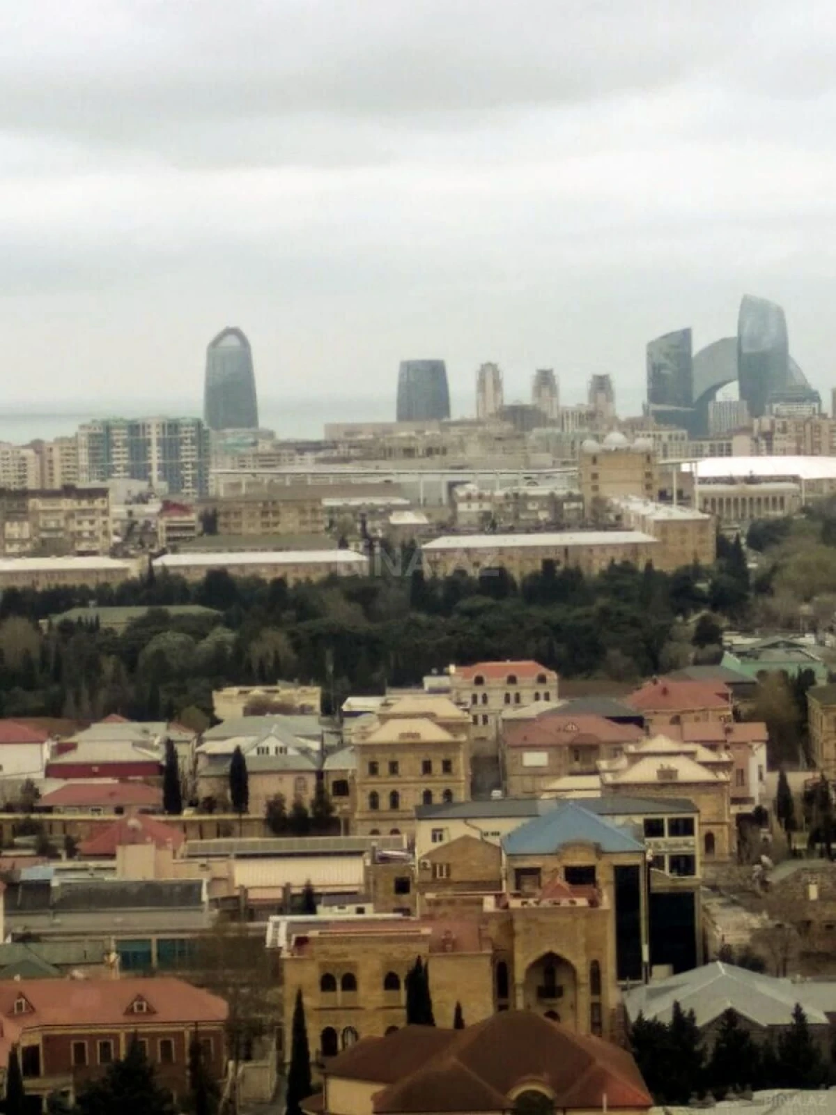 Satılır 2 otaqlı mənzil 70 m²