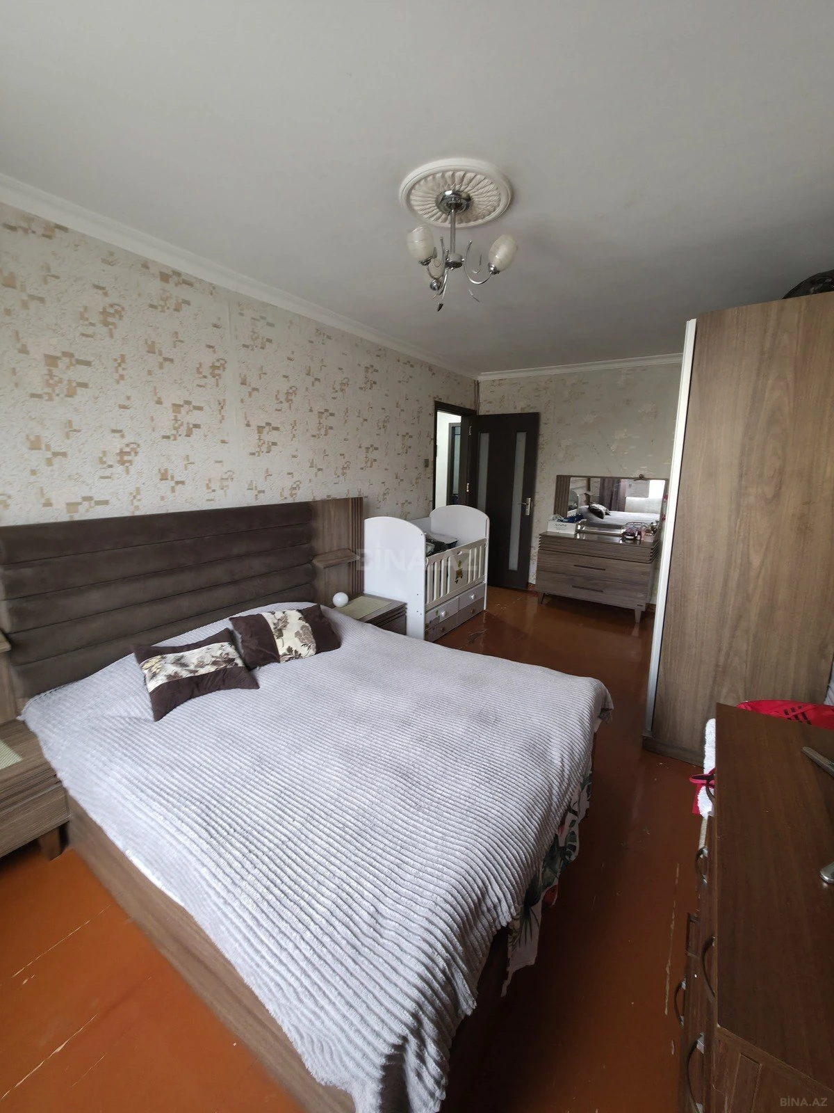 Satılır 3 otaqlı mənzil 70 m²