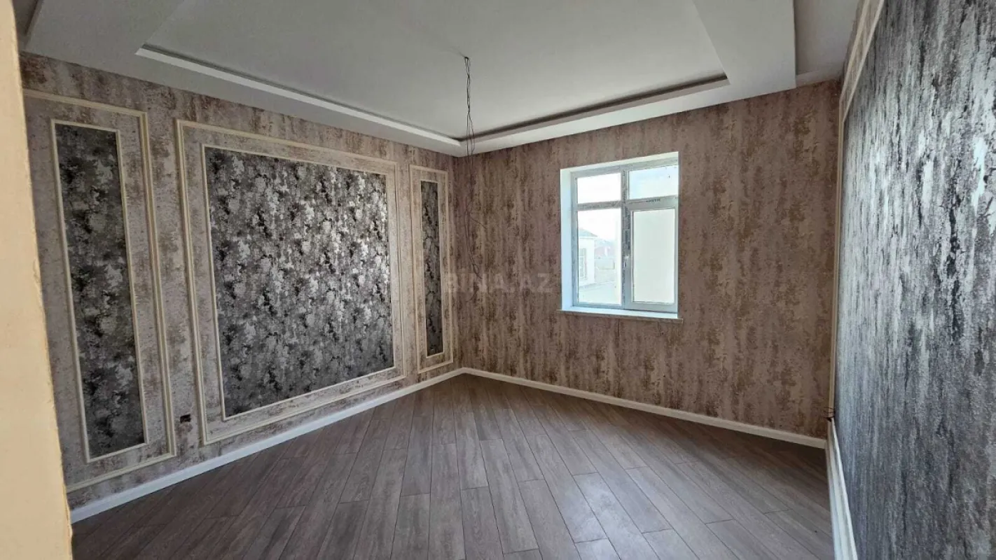 Satılır 5 otaqlı həyət evi 180 m²