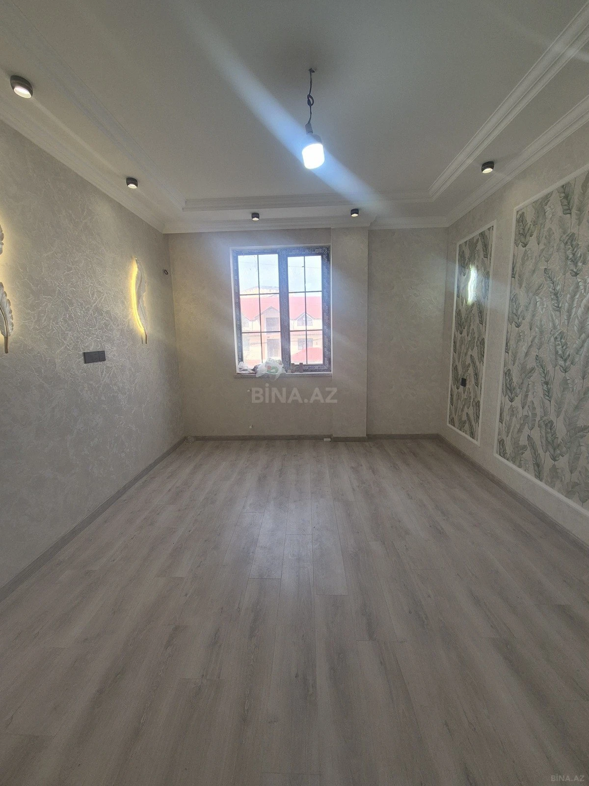 Satılır 2 otaqlı mənzil 57 m²