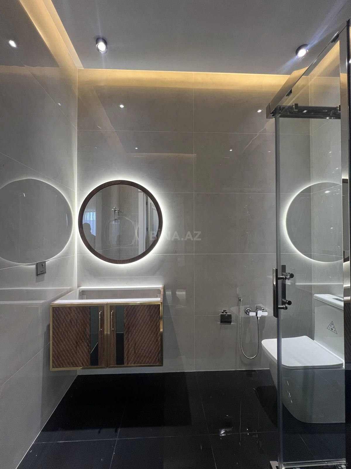 Satılır 4 otaqlı həyət evi 150 m²