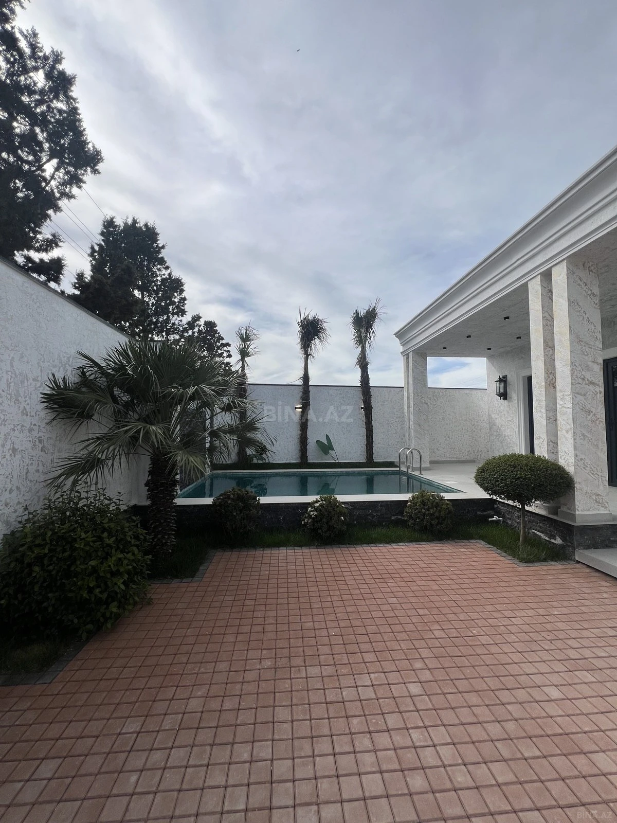 Satılır 4 otaqlı həyət evi 150 m²