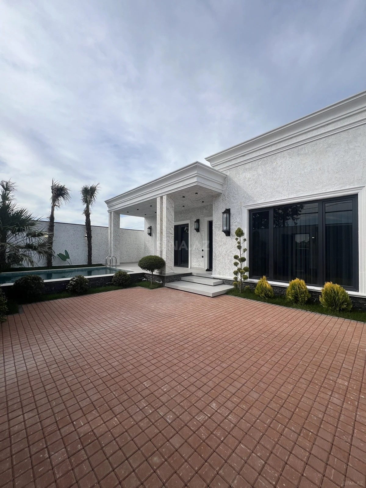 Satılır 4 otaqlı həyət evi 150 m²