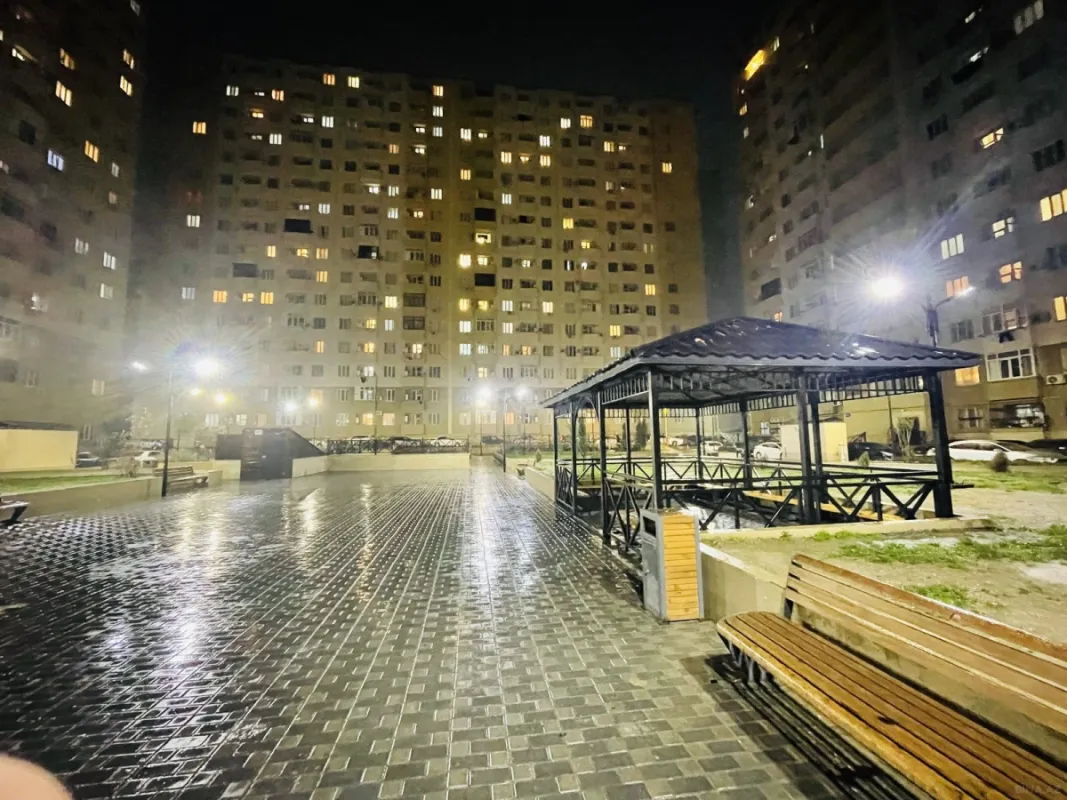 Kirayə verilir 2 otaqlı mənzil 60 m²