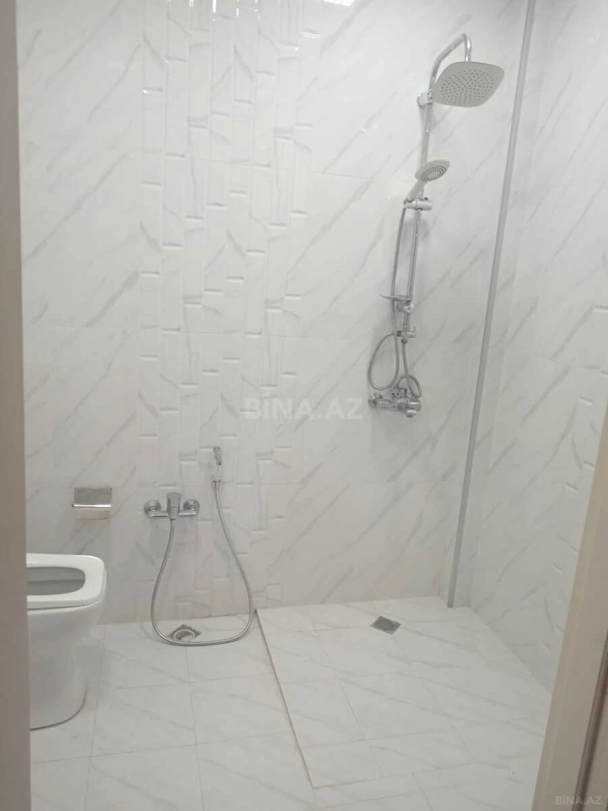 Kirayə verilir 2 otaqlı mənzil 45 m²