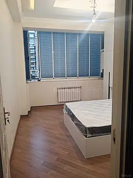 Kirayə verilir 2 otaqlı mənzil 45 m²