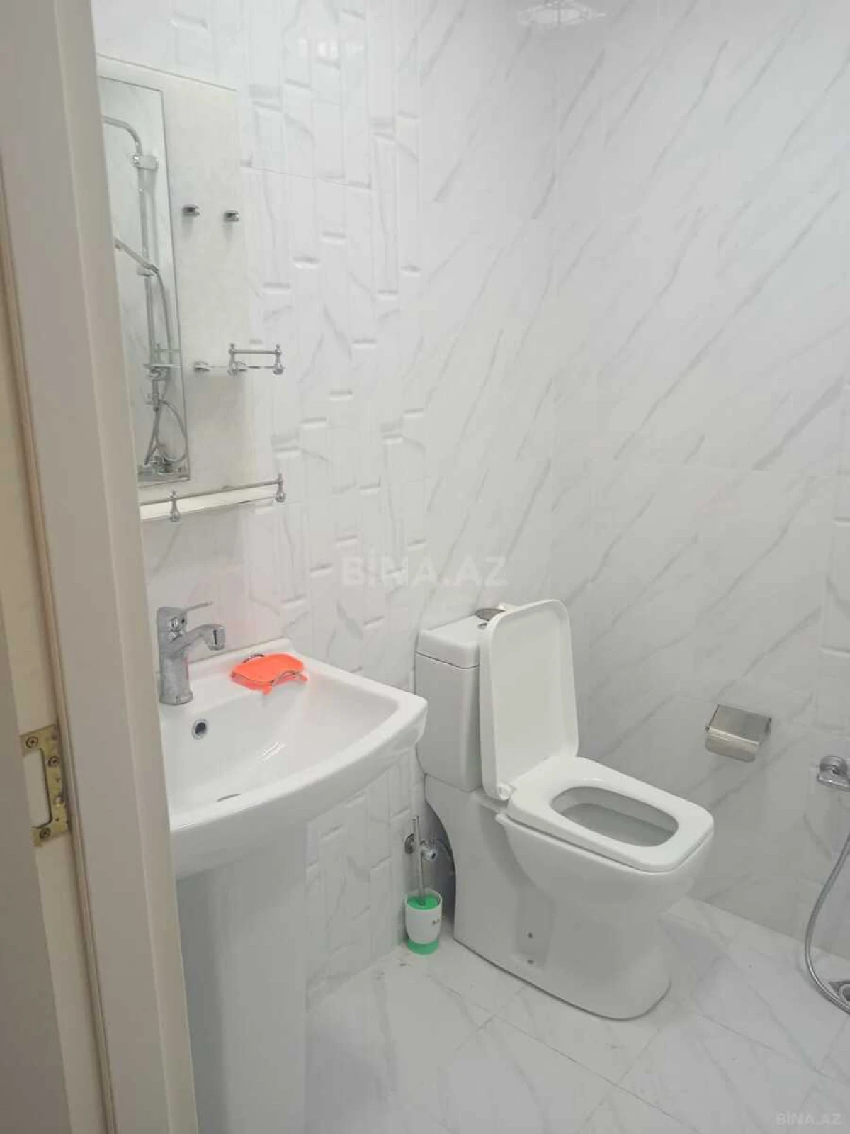 Kirayə verilir 2 otaqlı mənzil 45 m²