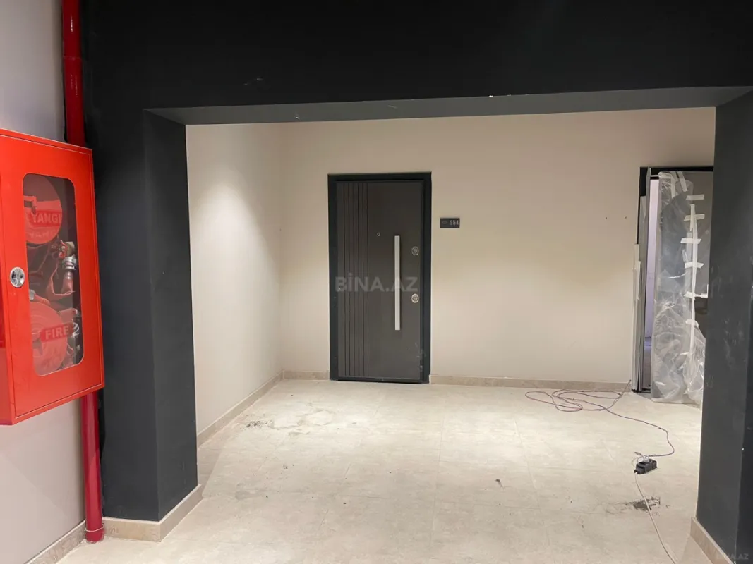 Satılır 3 otaqlı mənzil 127 m²