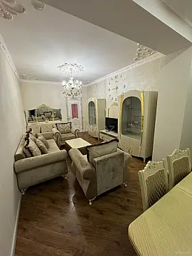 Kirayə verilir 2 otaqlı mənzil 65 m²