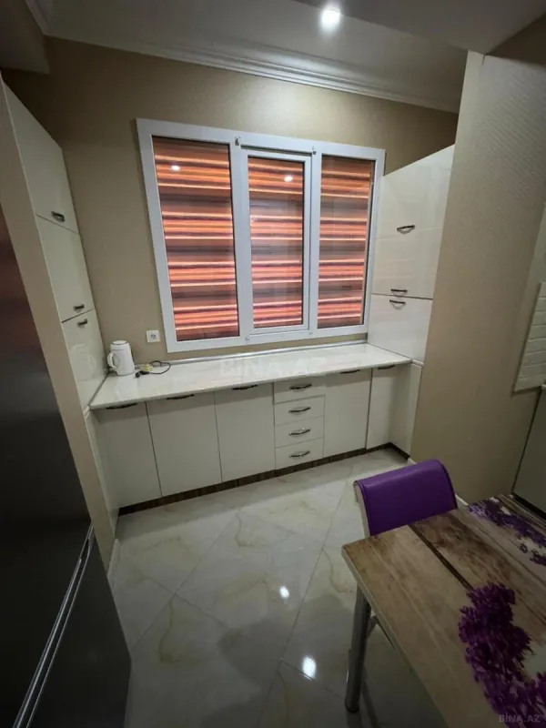 Kirayə verilir 2 otaqlı mənzil 65 m²