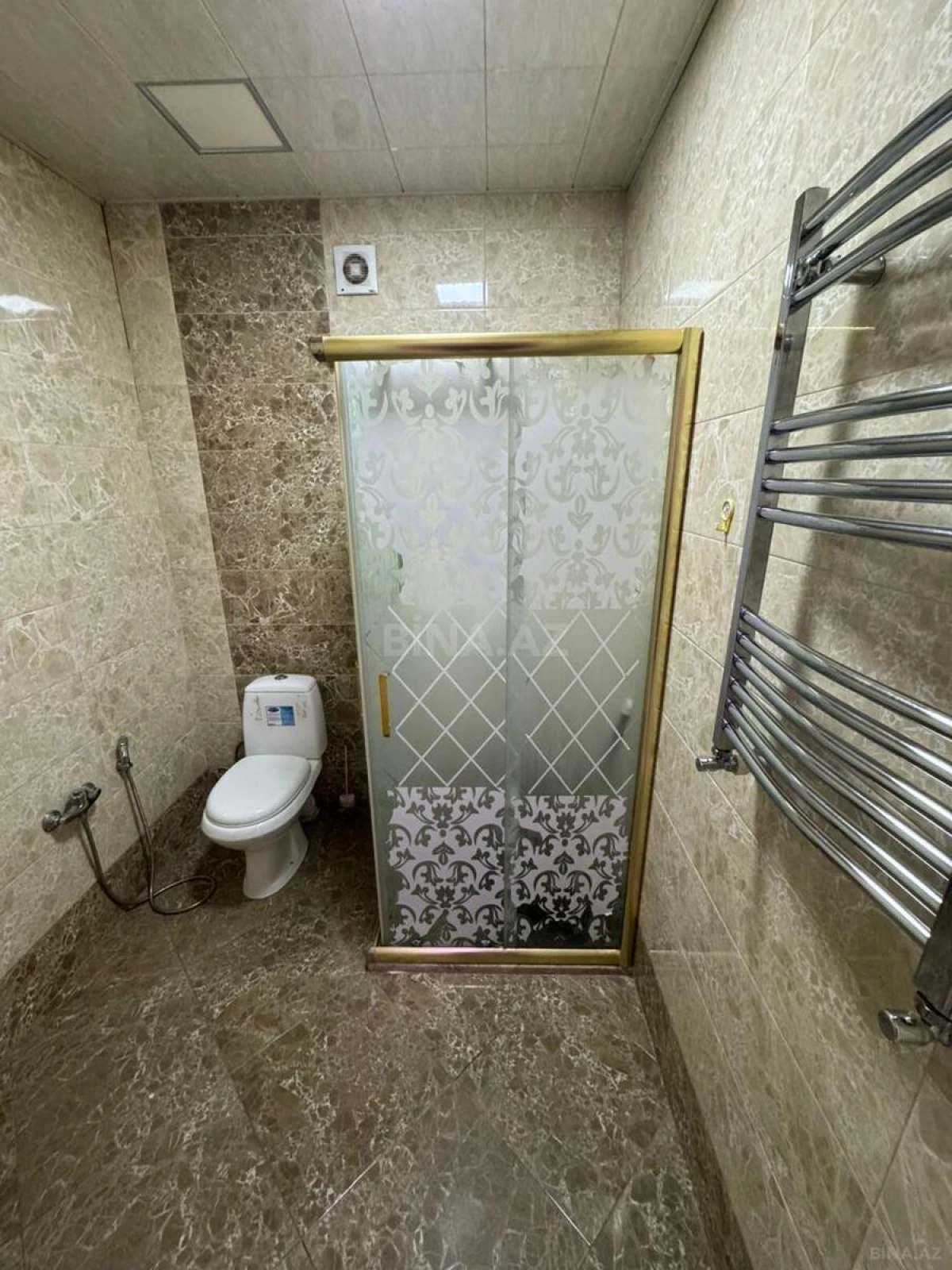 Kirayə verilir 2 otaqlı mənzil 65 m²
