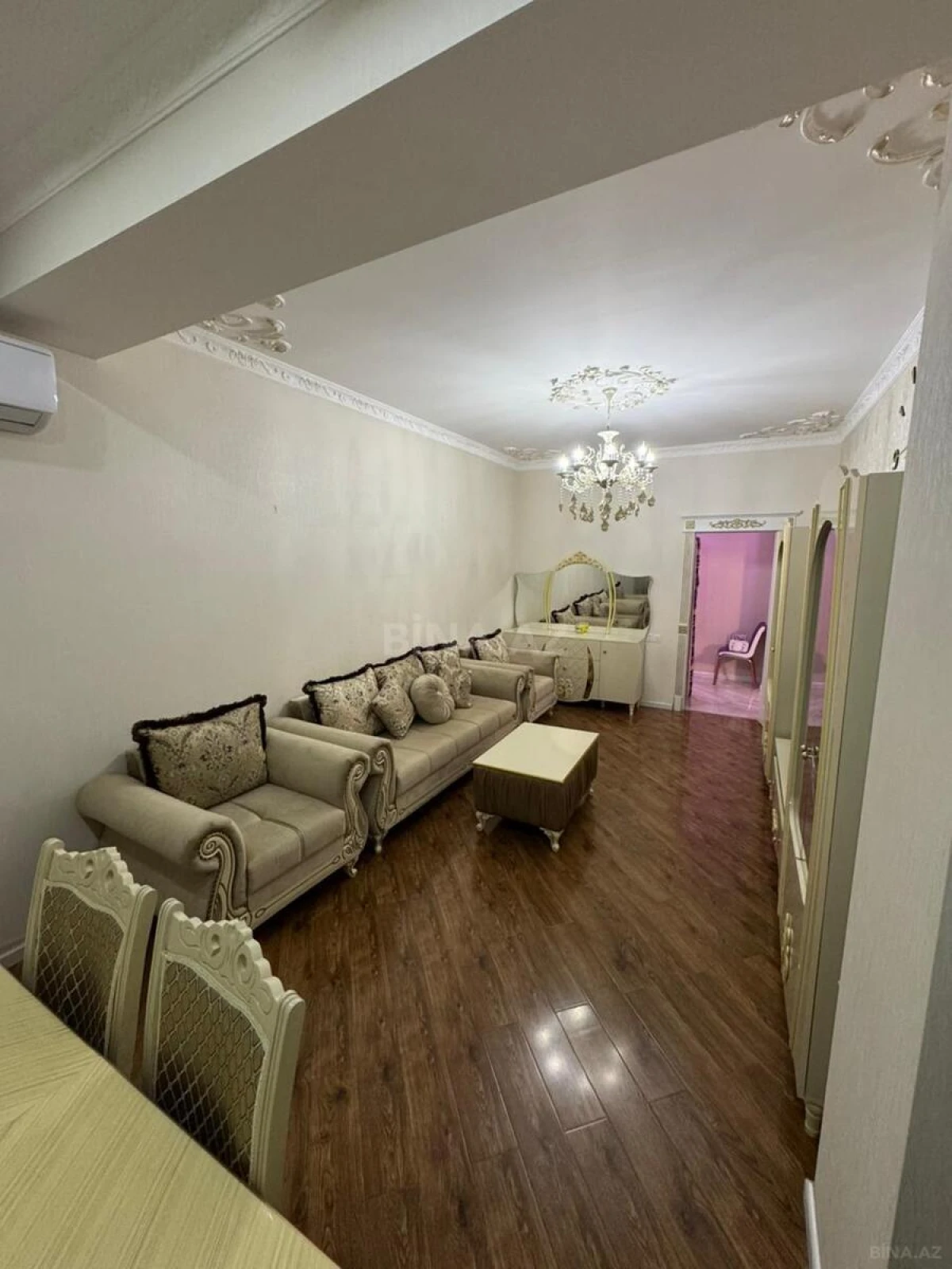 Kirayə verilir 2 otaqlı mənzil 65 m²