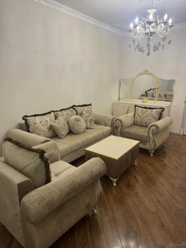 Kirayə verilir 2 otaqlı mənzil 65 m²