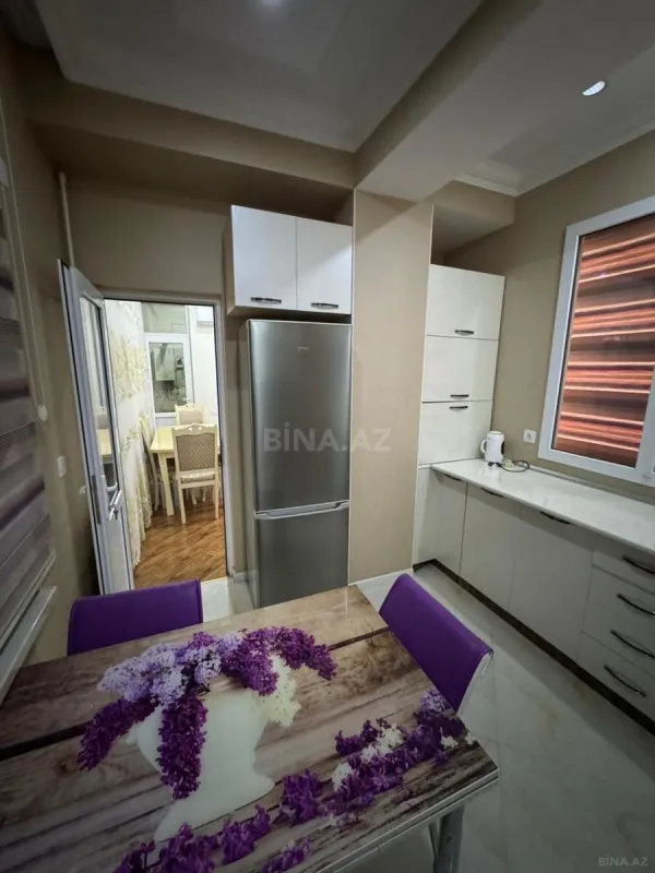 Kirayə verilir 2 otaqlı mənzil 65 m²