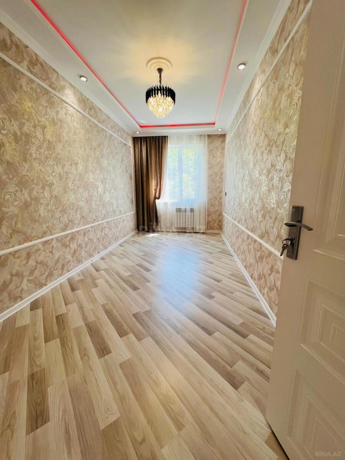 Satılır 2 otaqlı mənzil 55 m²