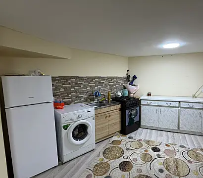 Kirayə verilir 2 otaqlı həyət evi 180 m²