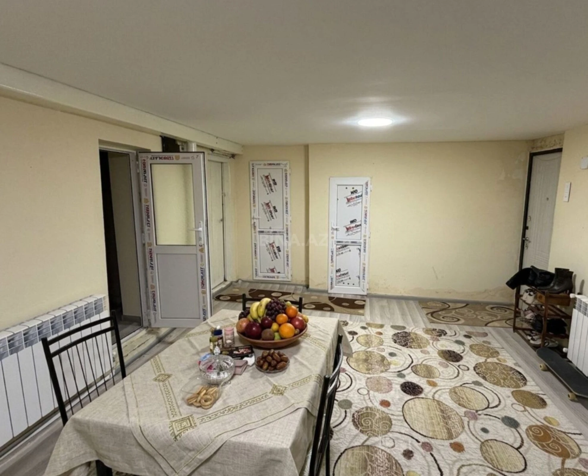 Kirayə verilir 2 otaqlı həyət evi 180 m²