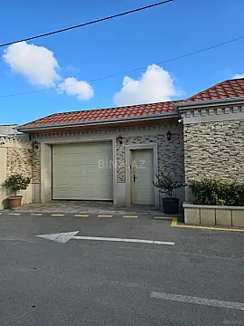 Satılır 4 otaqlı həyət evi 150 m²
