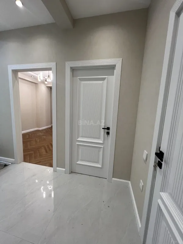 Satılır 2 otaqlı mənzil 56.8 m²