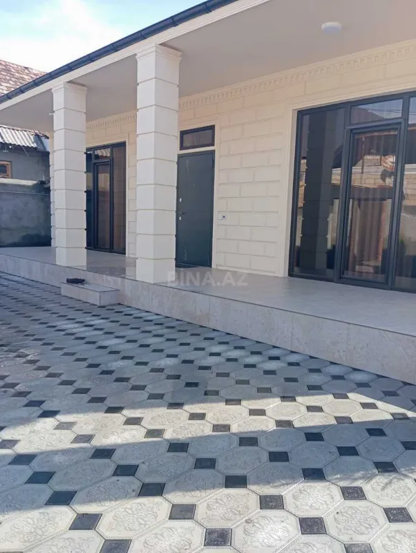 Satılır 3 otaqlı həyət evi 132 m²