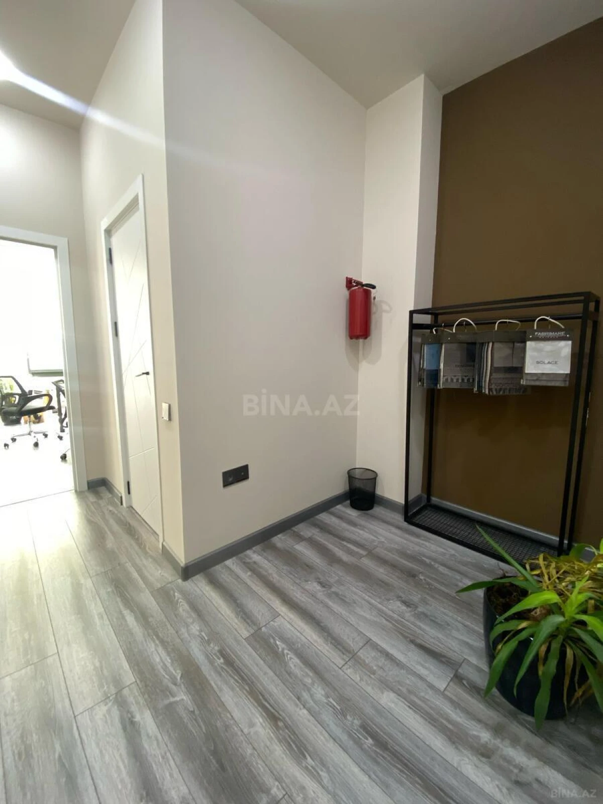 Kirayə verilir 2 otaqlı ofis 62 m²