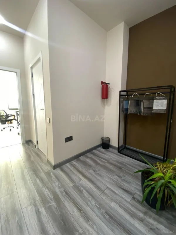 Kirayə verilir 2 otaqlı ofis 62 m²