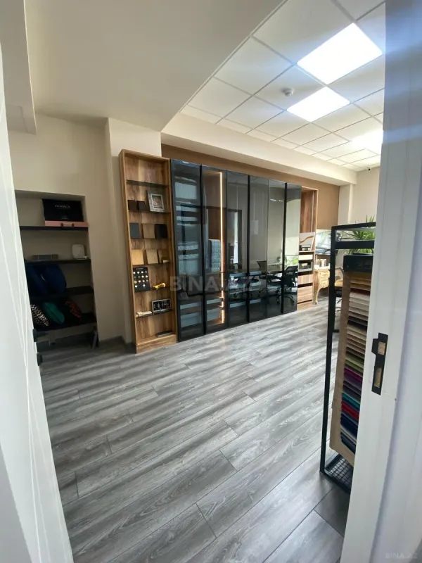 Kirayə verilir 2 otaqlı ofis 62 m²