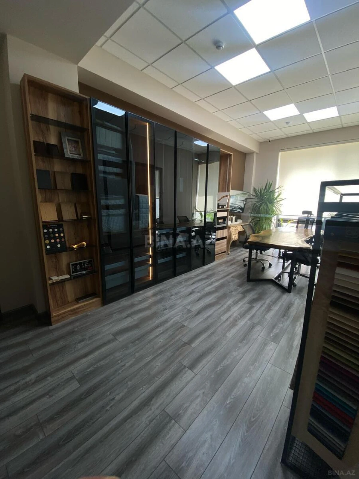 Kirayə verilir 2 otaqlı ofis 62 m²