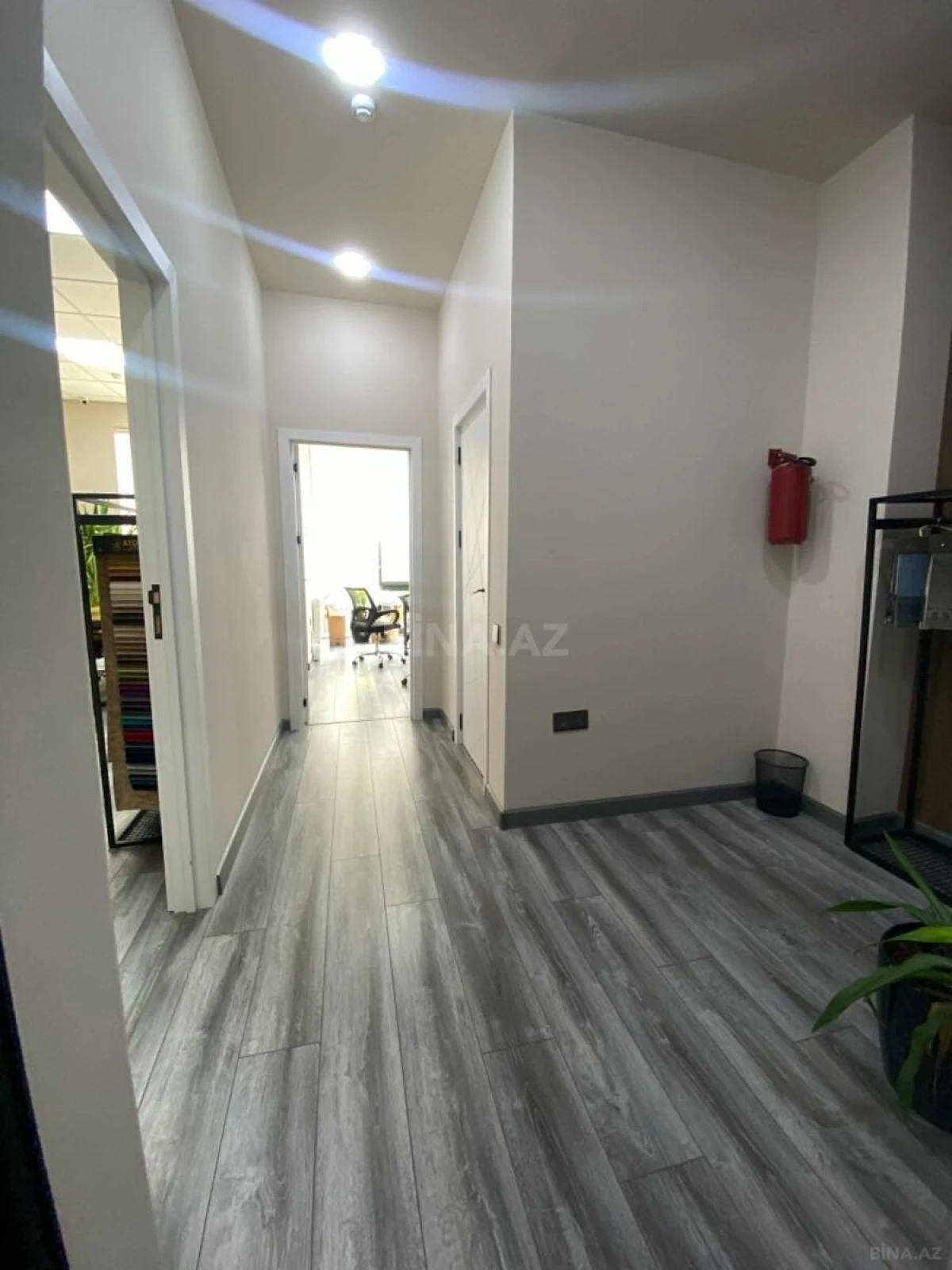 Kirayə verilir 2 otaqlı ofis 62 m²