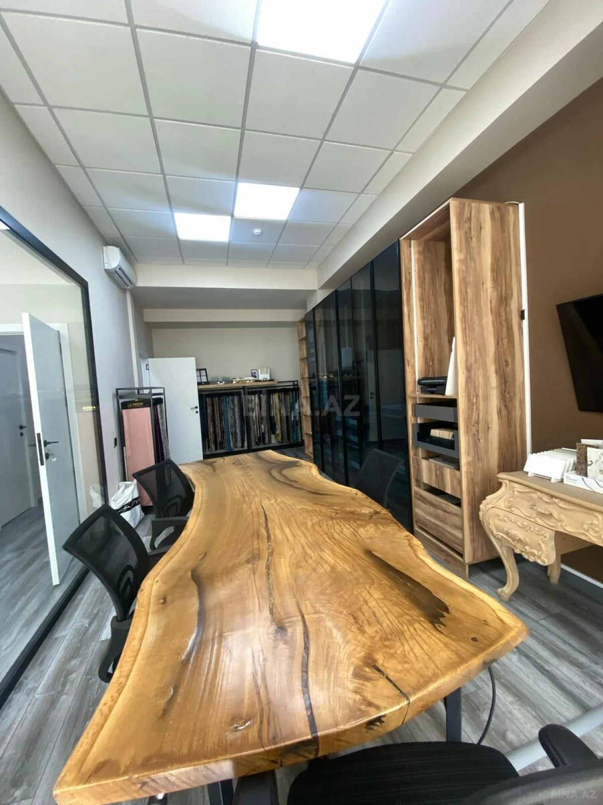 Kirayə verilir 2 otaqlı ofis 62 m²