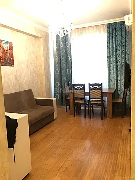 Satılır 2 otaqlı mənzil 44 m²