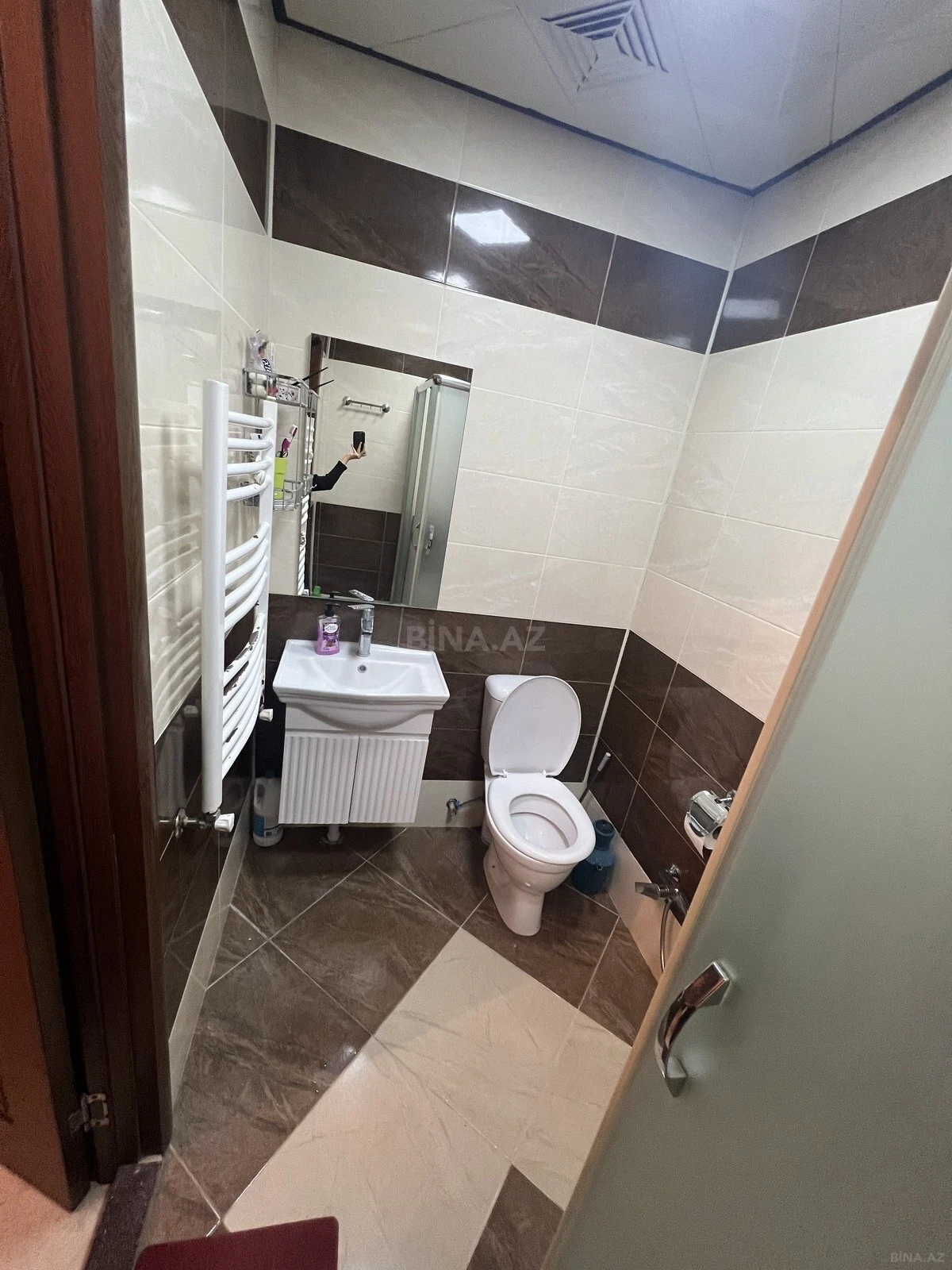 Satılır 2 otaqlı mənzil 69 m²