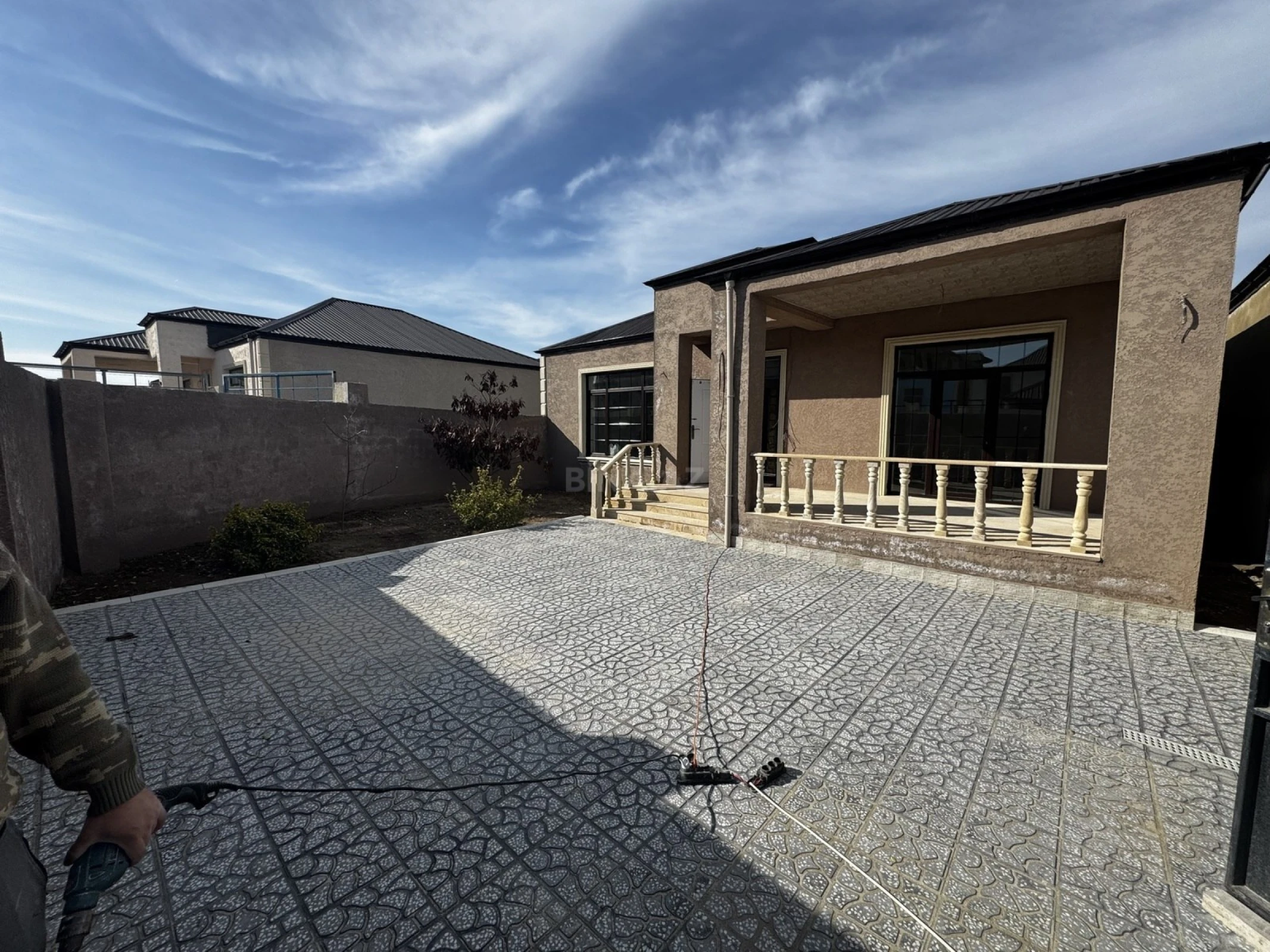 Satılır 4 otaqlı həyət evi 145 m²