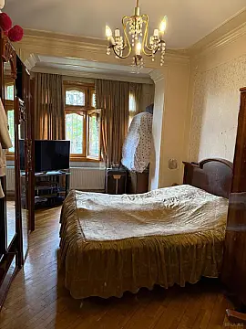 Satılır 4 otaqlı mənzil 95 m²