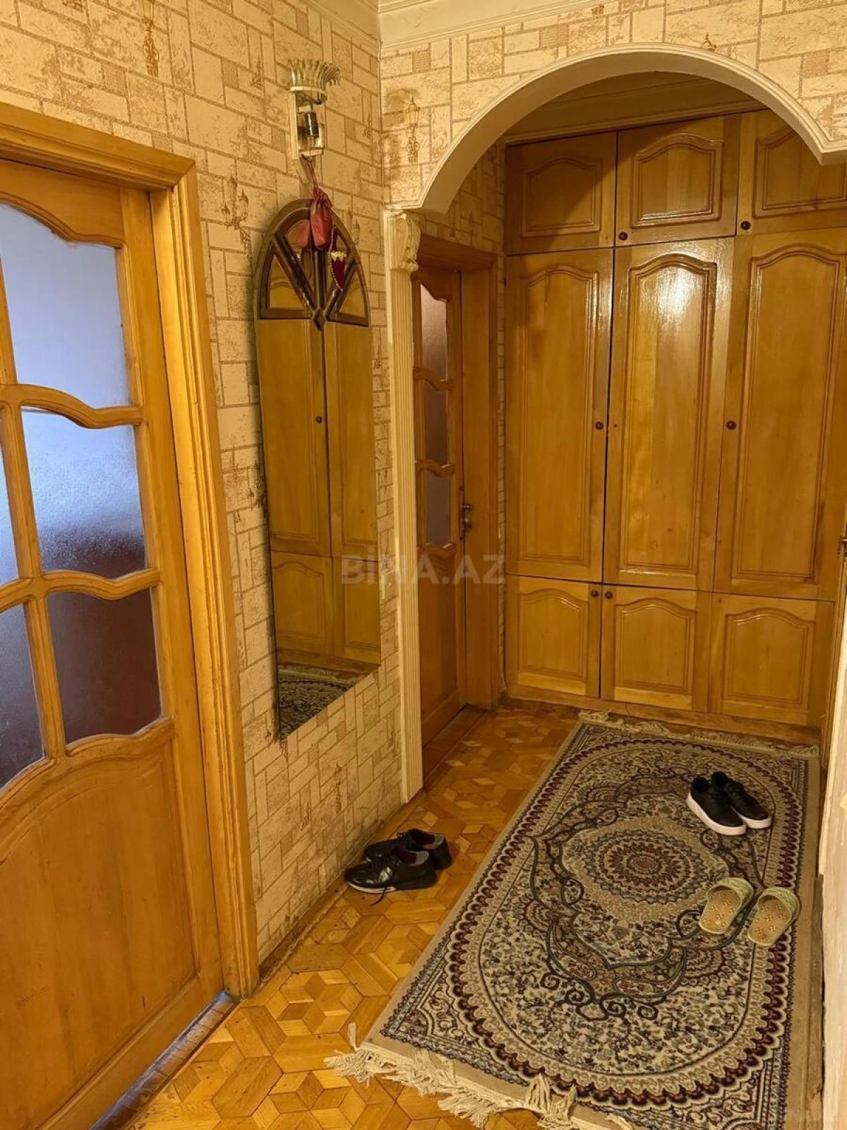 Satılır 4 otaqlı mənzil 95 m²
