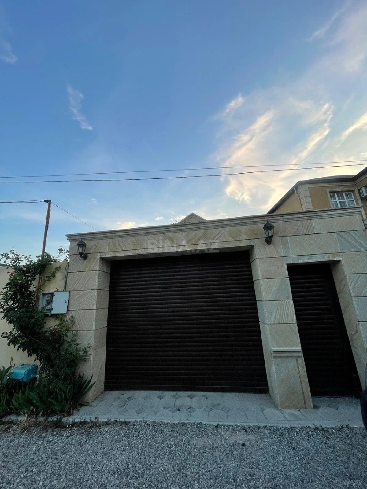 Satılır 5 otaqlı həyət evi 150 m²