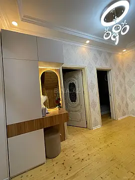 Satılır 5 otaqlı həyət evi 150 m²