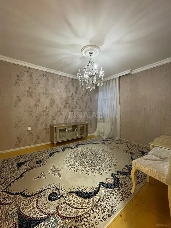 Satılır 5 otaqlı həyət evi 150 m²