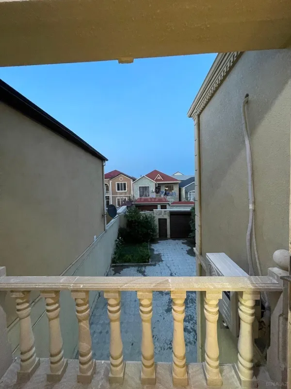 Satılır 5 otaqlı həyət evi 150 m²