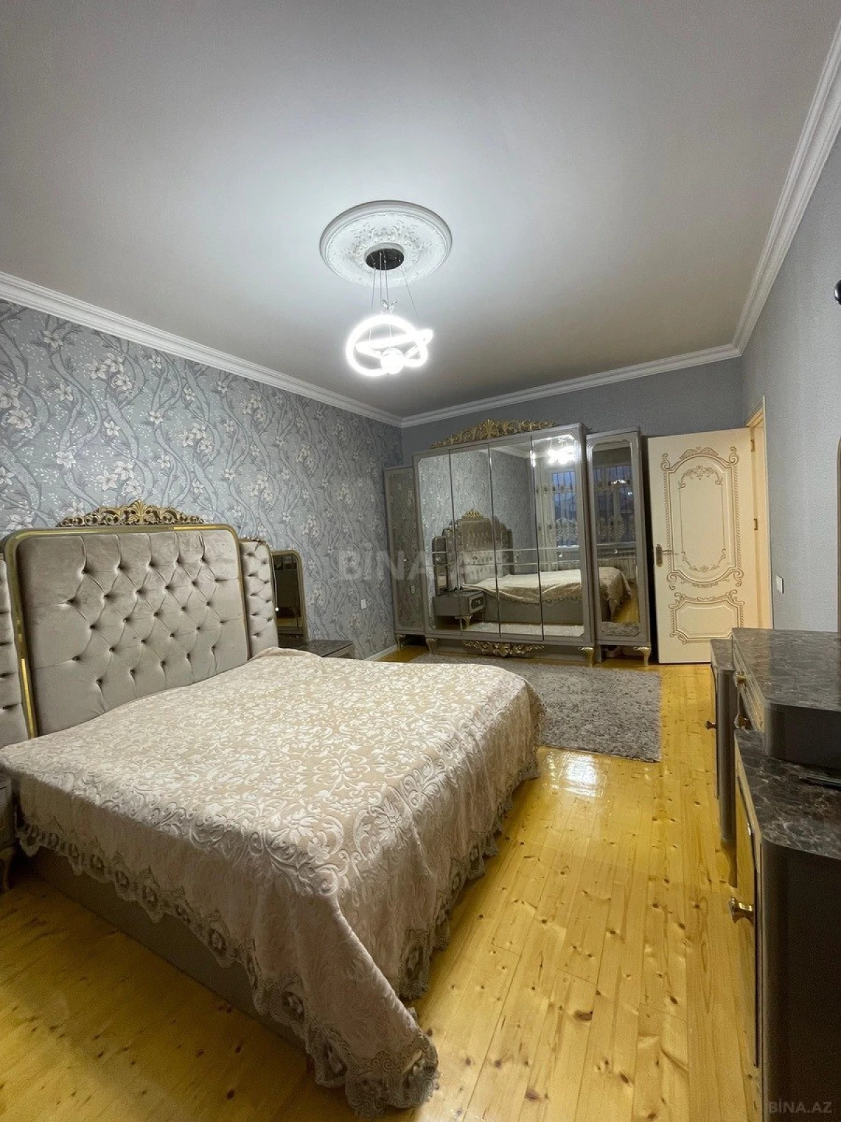 Satılır 5 otaqlı həyət evi 150 m²