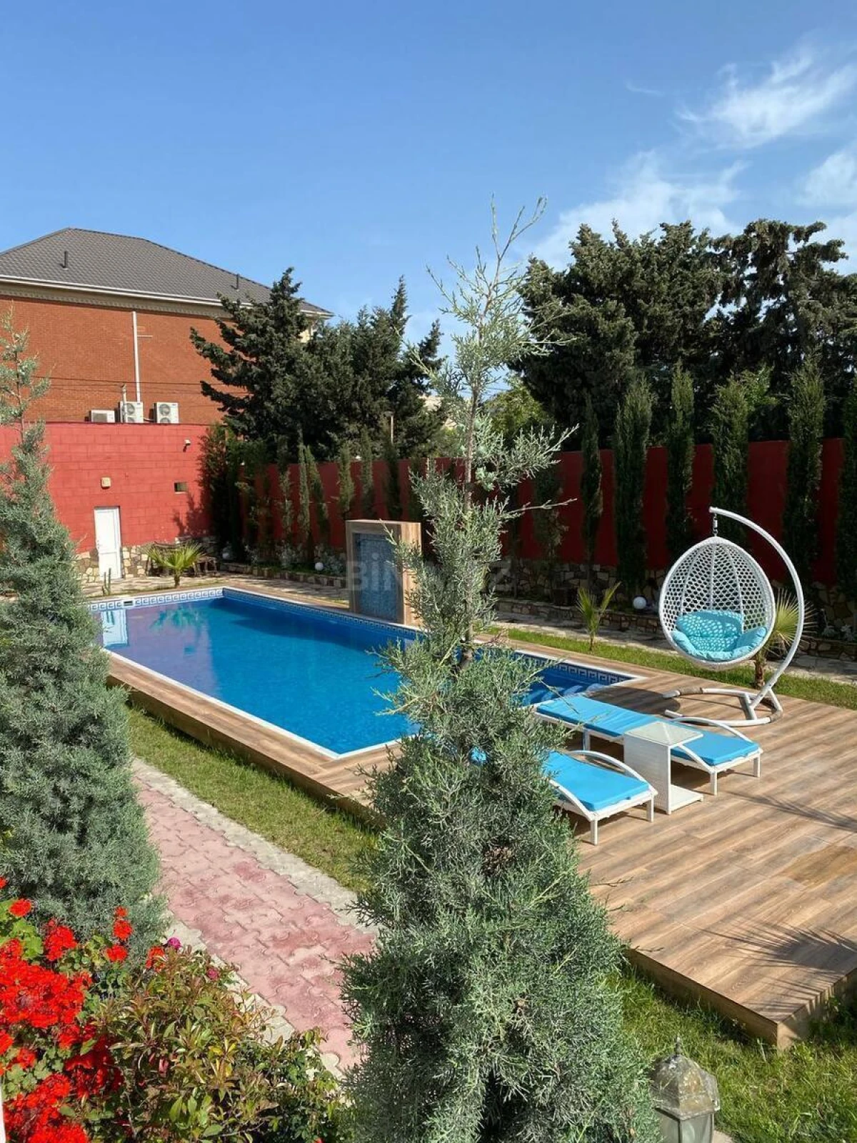 Kirayə verilir 5 otaqlı həyət evi 250 m²