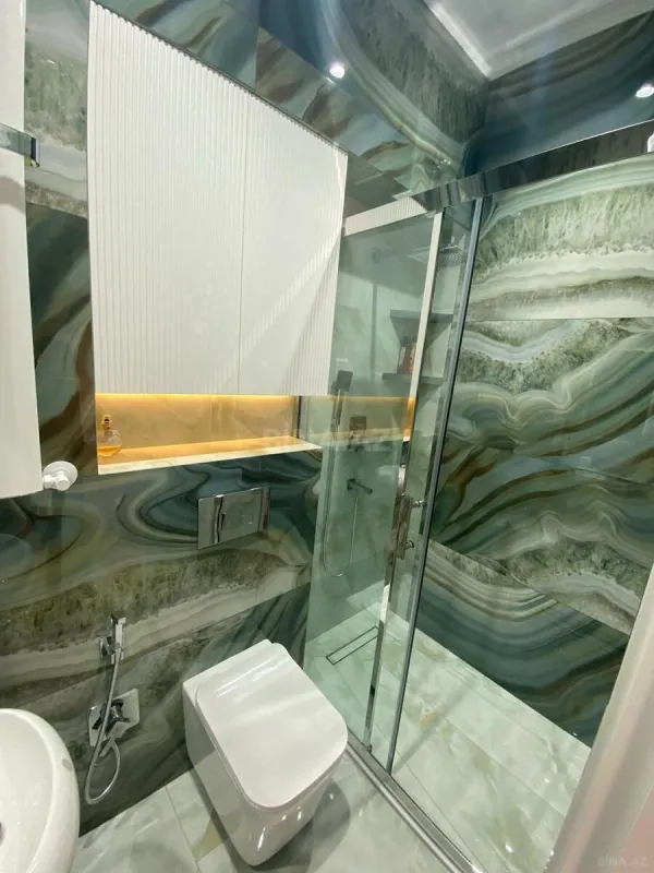 Kirayə verilir 5 otaqlı həyət evi 250 m²