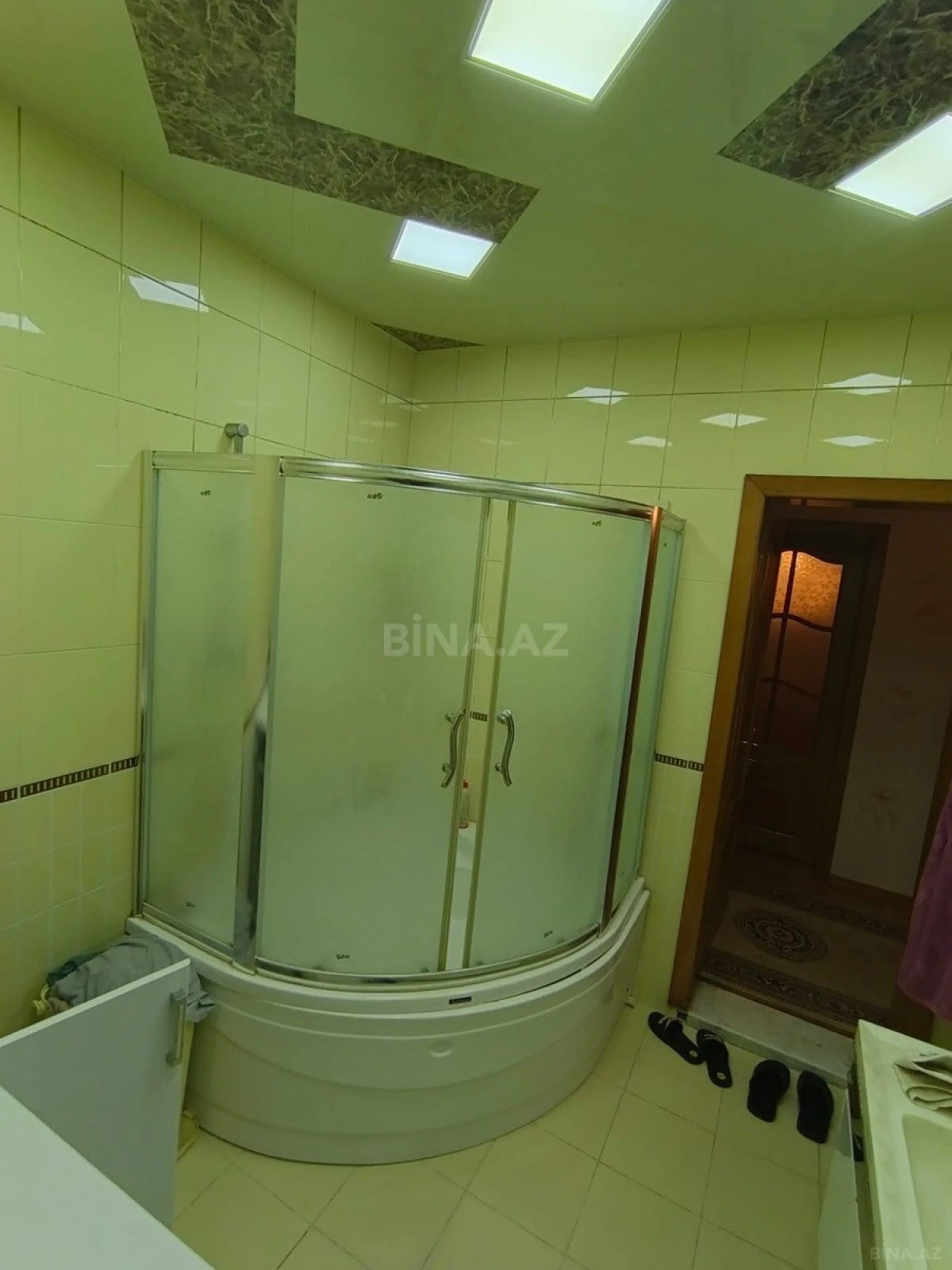 Satılır 4 otaqlı mənzil 171 m²