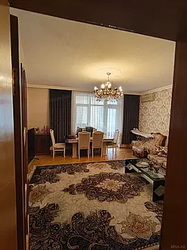 Satılır 4 otaqlı mənzil 171 m²